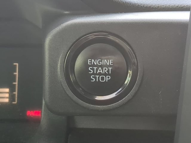 Used 2025 Toyota Tacoma SR w/ SR Upgrade Package RWD image 32
