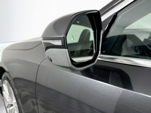 Used 2025 BMW 530i image 16