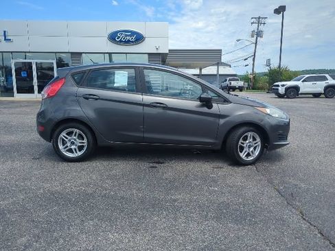Used 2017 Ford Fiesta SE FWD image 27