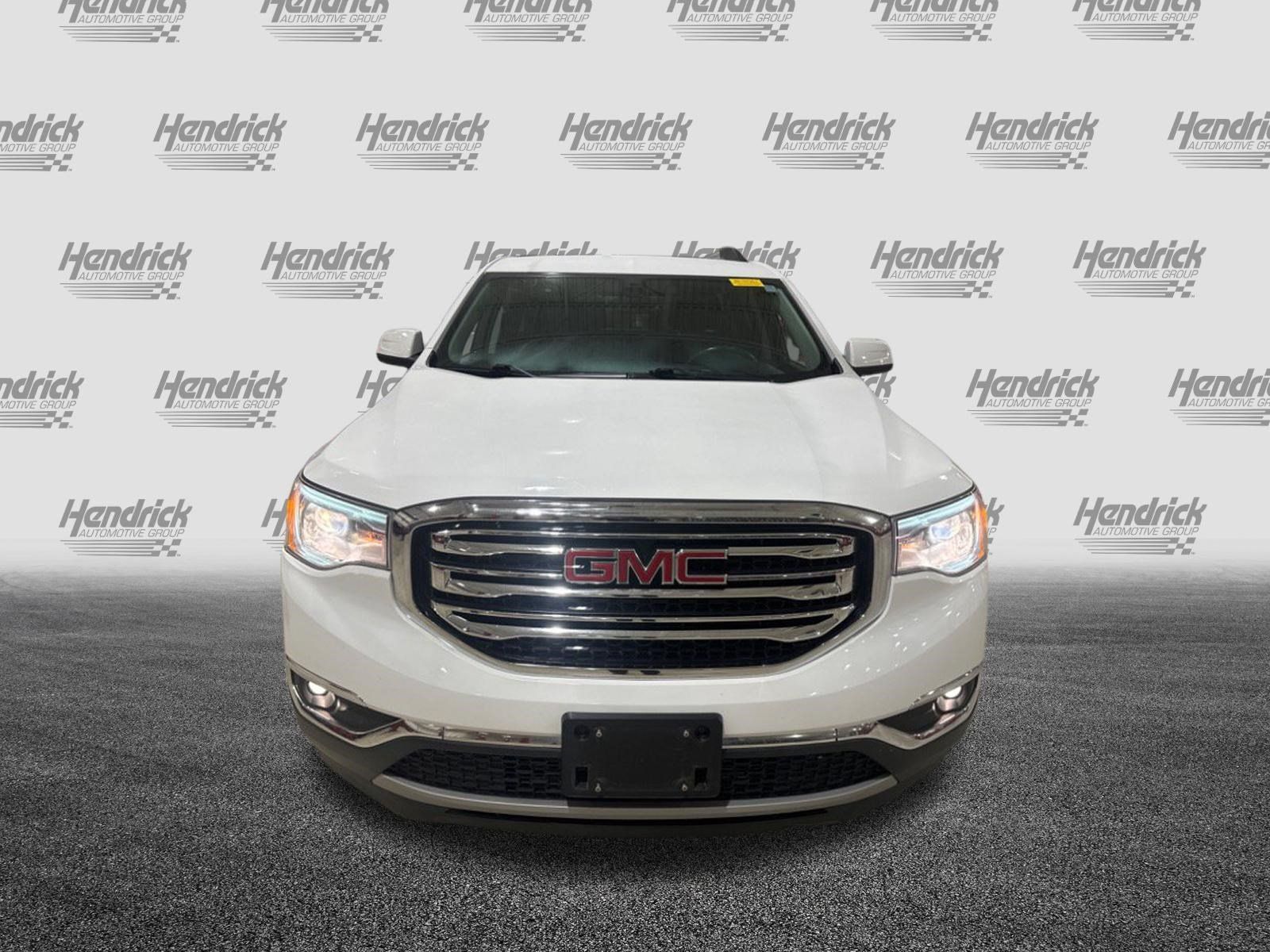 Used 2018 GMC Acadia SLT FWD image 2