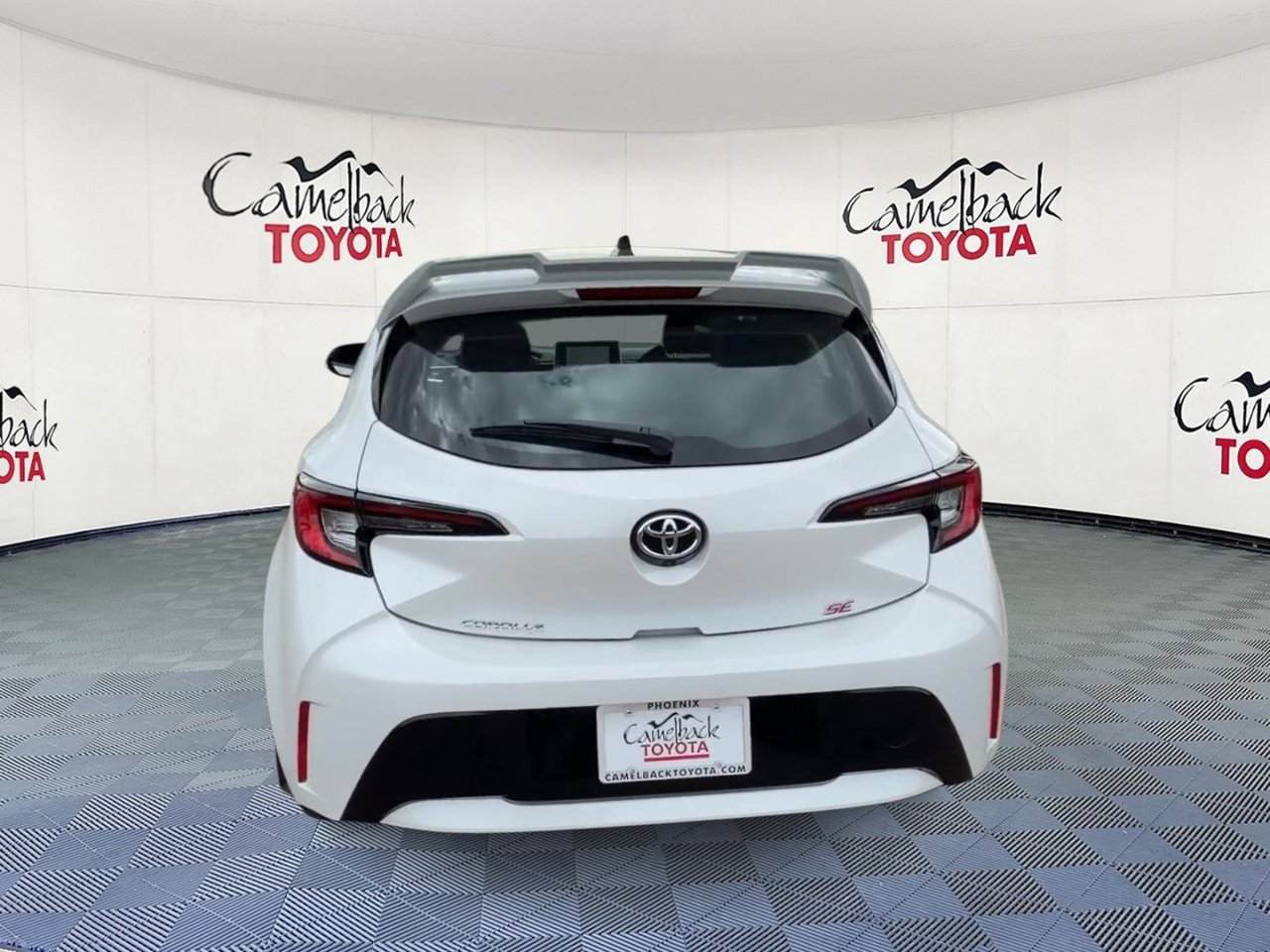 New 2027 Toyota Corolla SE FWD image 3