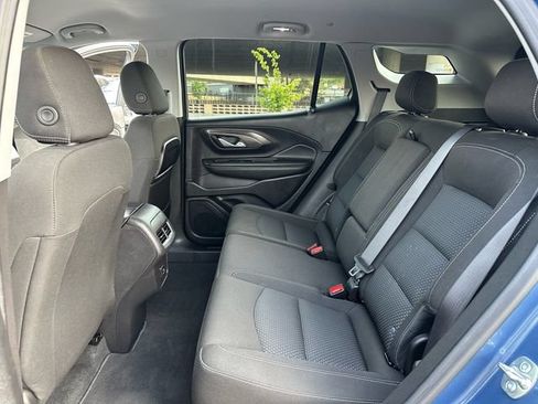 Used 2024 GMC Terrain SLE AWD/4WD image 27