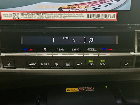 New 2026 Toyota Sienna XLE Woodland Edition AWD/4WD image 15