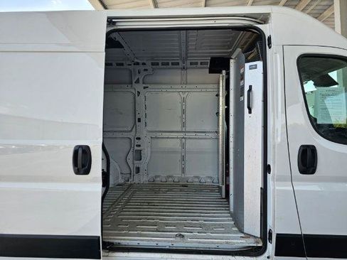 Used 2024 RAM ProMaster 2500 w/ Quick Order Package 22G SLT FWD image 29