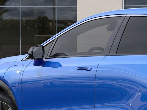 New 2026 Cadillac Optiq Luxury 1 image 36