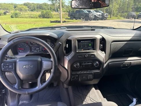 Used 2019 Chevrolet Silverado 1500 Custom Trail Boss w/ Custom Convenience Package AWD/4WD image 12