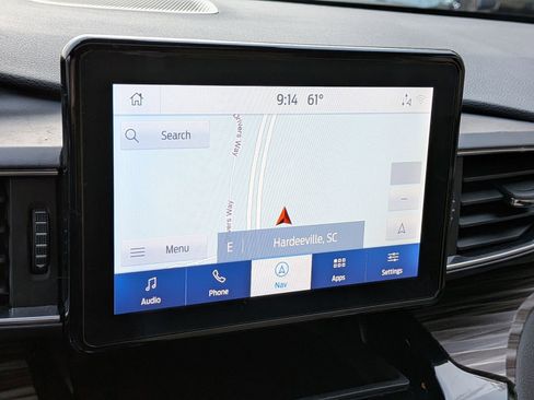 Certified 2023 Ford Explorer Limited w/ Equipment Group 301A image 26