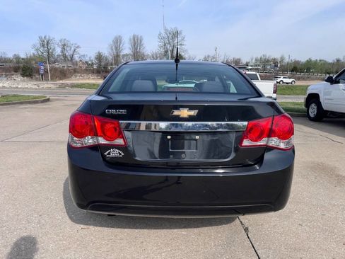 Used 2014 Chevrolet Cruze LS image 7