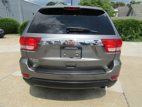 Used 2012 Jeep Grand Cherokee Laredo w/ Laredo E Group image 4