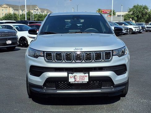 Used 2025 Jeep Compass Sport AWD/4WD image 8