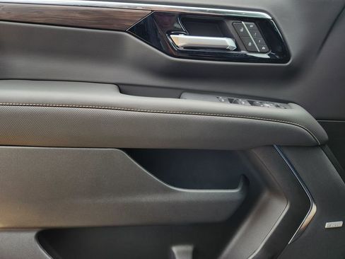 New 2026 Chevrolet Tahoe Premier AWD/4WD image 16