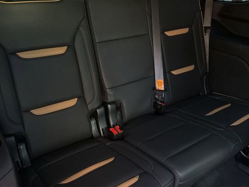 Used 2023 GMC Yukon AT4 w/ AT4 Premium Plus Package image 41