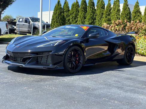 Used 2026 Chevrolet Corvette Z06 w/ Z07 Performance Package RWD image 6
