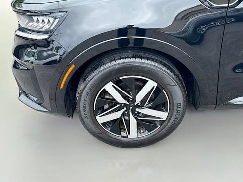 Used 2023 Kia Sorento S FWD image 30