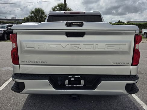 Used 2020 Chevrolet Silverado 1500 Custom w/ Custom Value Package RWD image 4