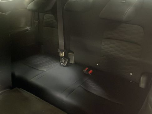Used 2025 Nissan Pathfinder SV AWD/4WD image 17