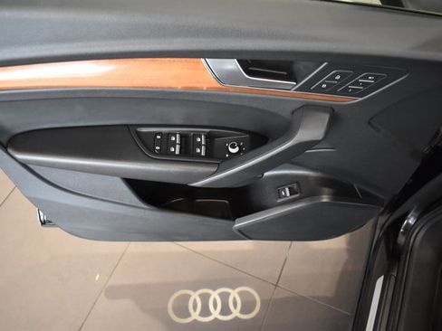 Used 2023 Audi Q5 2.0T Premium image 32