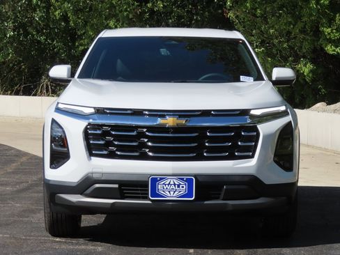 New 2026 Chevrolet Equinox LT w/ Convenience Package II image 18