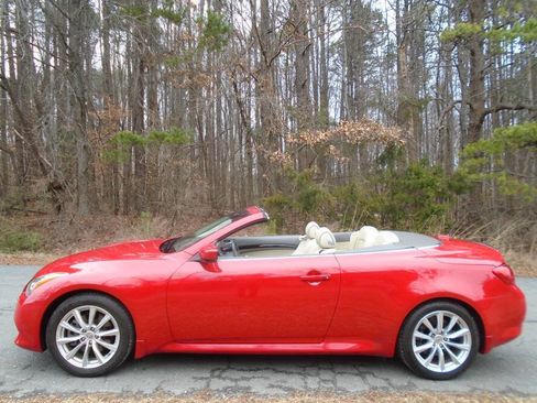 Used 2011 INFINITI G37 Sport w/ Premium Pkg image 8