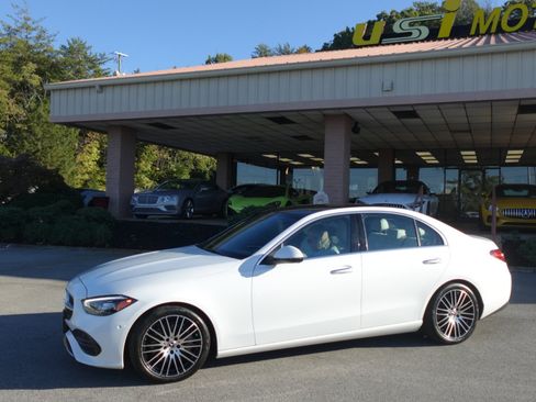 Used 2022 Mercedes-Benz C 300 4MATIC Sedan image 5