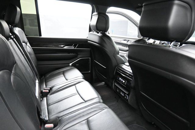 Used 2022 Jeep Wagoneer Series II AWD/4WD image 33