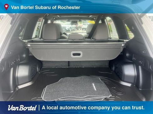 Certified 2025 Subaru Forester Premium AWD/4WD image 25