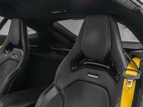 Used 2018 Mercedes-Benz AMG GT R image 25