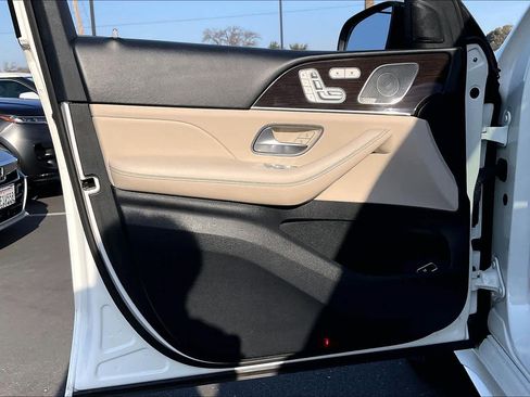 Used 2021 Mercedes-Benz GLE 350 4MATIC image 24