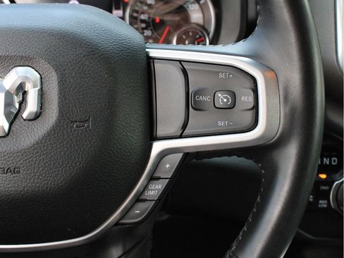 Used 2021 RAM 1500 Big Horn AWD/4WD image 17