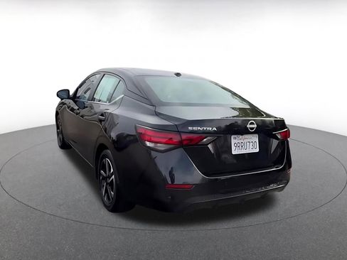 Used 2025 Nissan Sentra SV image 11
