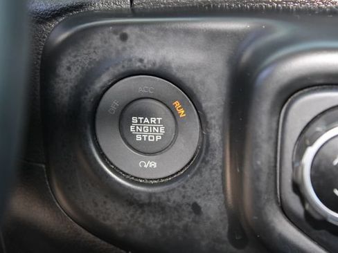 Used 2023 Jeep Wrangler Unlimited Sahara w/ Cold Weather Group AWD/4WD image 22