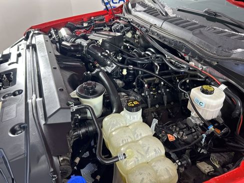 Used 2021 Ford F250 XLT w/ Tremor Off-Road Package image 11