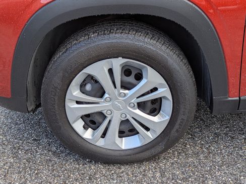 Certified 2024 Chevrolet Trax LS FWD image 32