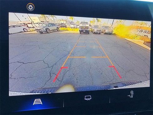 Used 2023 Chevrolet Colorado Z71 w/ Z71 Convenience Package 2 image 14