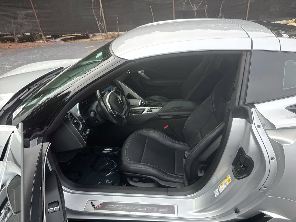 Used 2017 Chevrolet Corvette Z06 RWD image 13