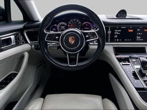 Used 2018 Porsche Panamera 4 w/ Premium Package Plus AWD/4WD image 5