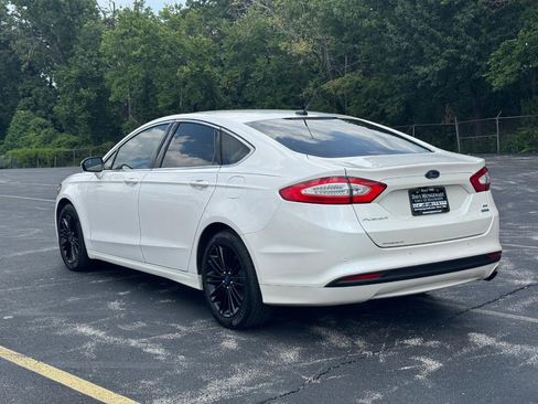 Used 2016 Ford Fusion SE w/ Equipment Group 202A FWD image 7