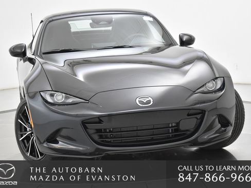 Used 2025 MAZDA MX-5 Miata RF Grand Touring RWD image 3