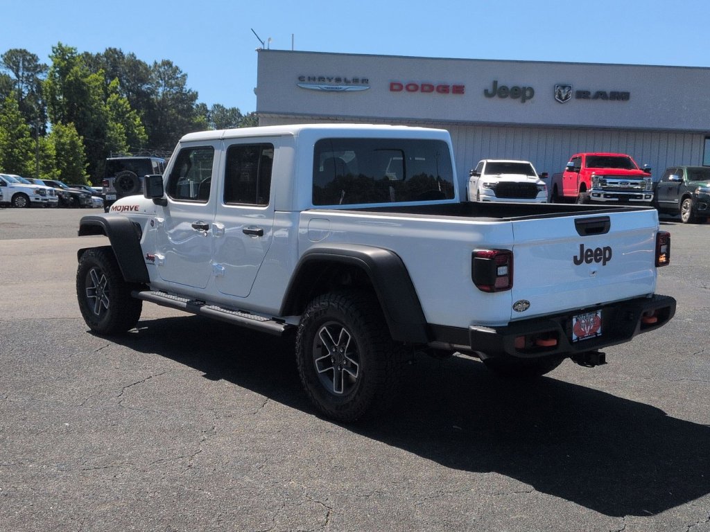 New 2026 Jeep Gladiator Mojave AWD/4WD image 5
