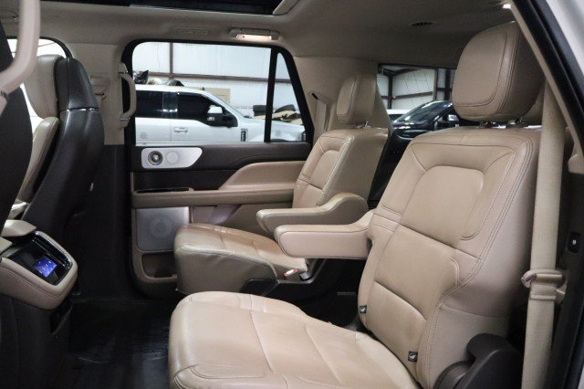 Used 2022 Lincoln Navigator L Reserve RWD image 53