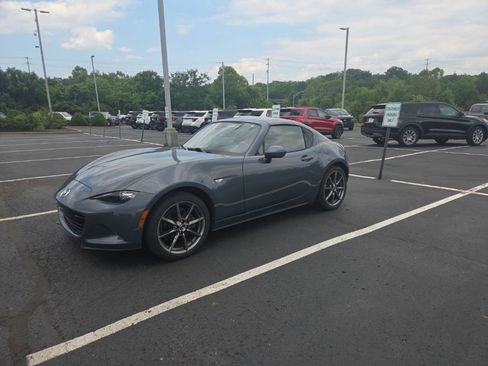 Used 2020 MAZDA MX-5 Miata RF Grand Touring RWD image 3