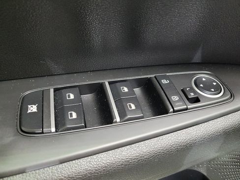 Used 2023 Kia Forte LXS w/ LXS Technology Package FWD image 27