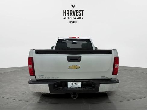Used 2011 Chevrolet Silverado 1500 LT w/ Interior Plus Package AWD/4WD image 4