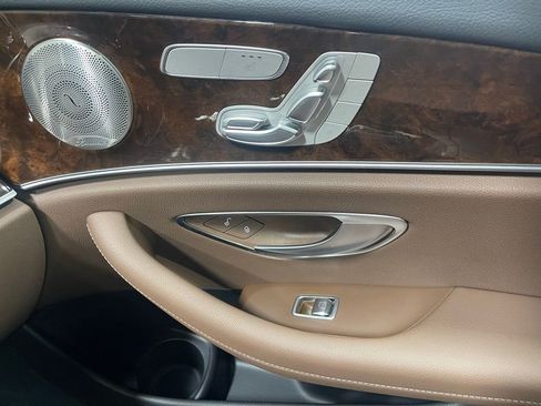 Used 2022 Mercedes-Benz E 350 4MATIC Sedan image 26