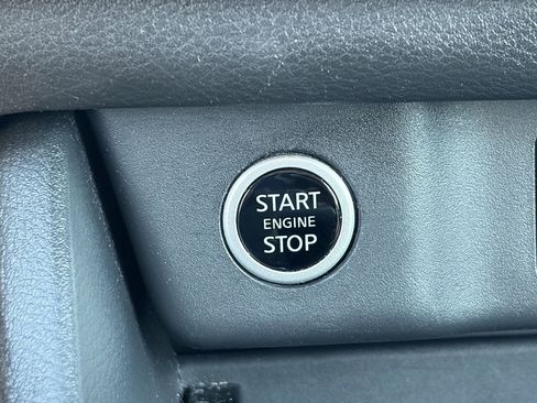 Certified 2023 Nissan Rogue SV image 16