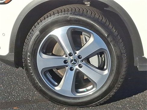 Used 2022 Mercedes-Benz GLC 300 4MATIC image 8