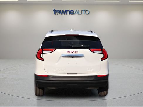 Used 2023 GMC Terrain SLE w/ Driver Convenience Package AWD/4WD image 4