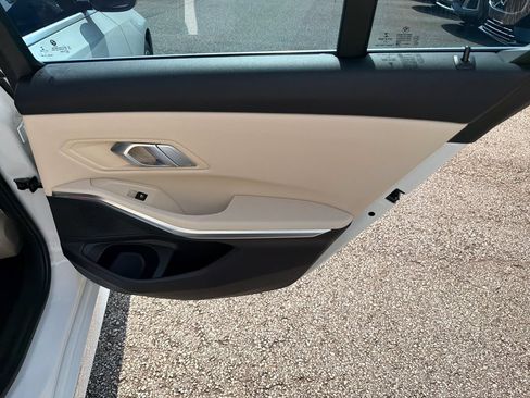 Used 2022 BMW 330i Sedan w/ Driving Assistance Package RWD image 16