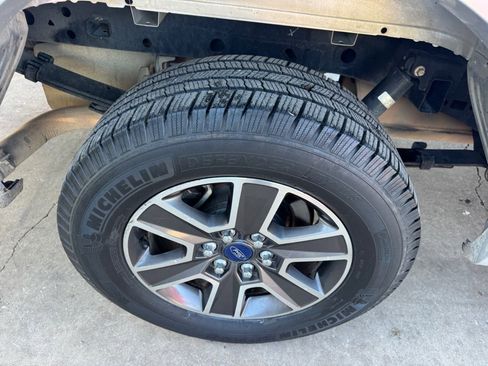 Used 2017 Ford F150 XLT w/ Equipment Group 302A Luxury image 36