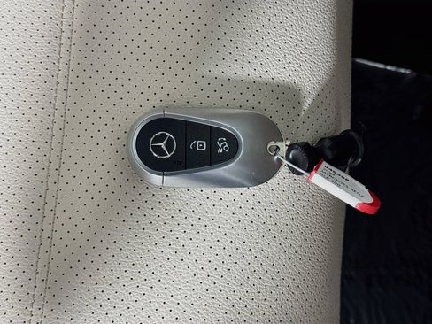 Used 2023 Mercedes-Benz GLC 300 w/ Exclusive Trim Package image 41